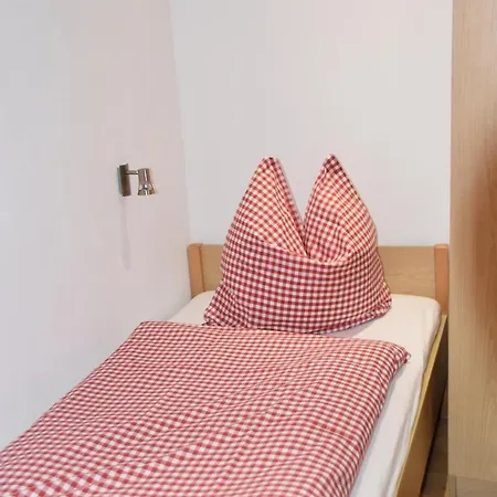 Inn Naturfreundehaus Veilbronn 3*